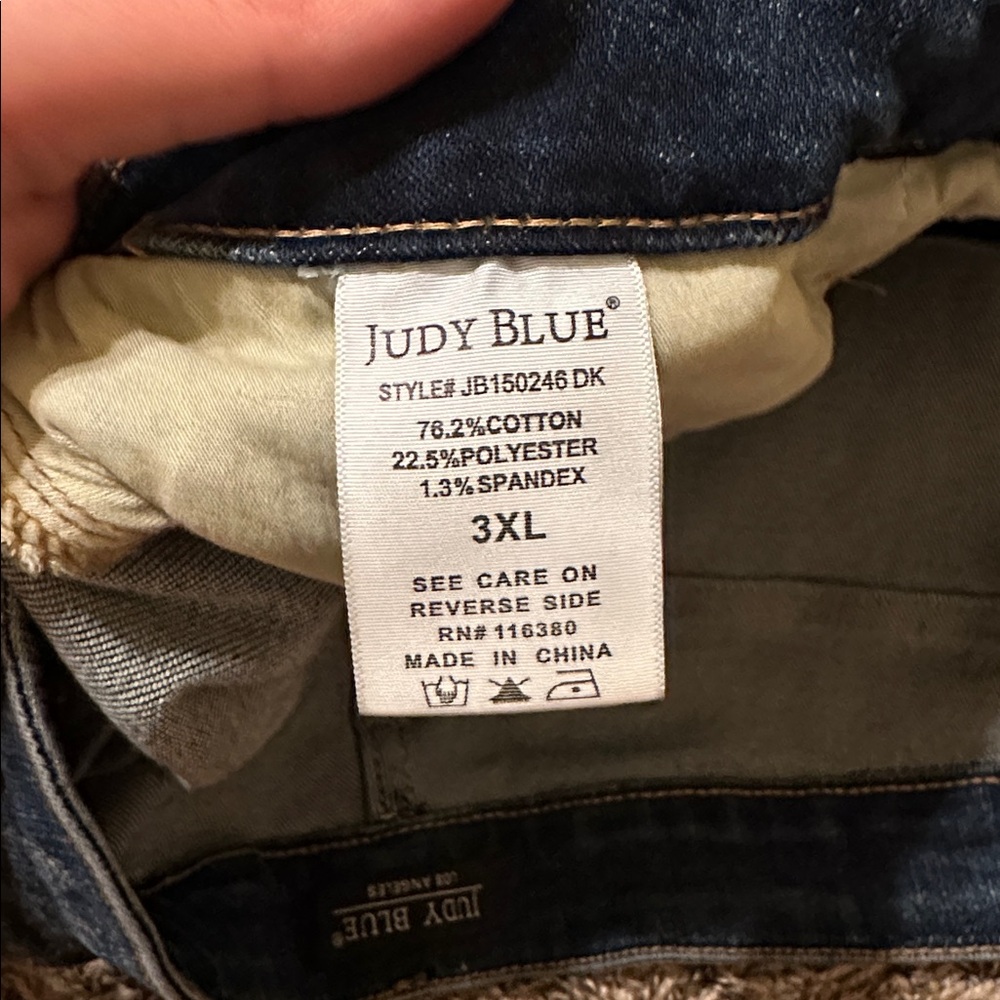 Judy Blue Bermuda Denim Jean Shorts Blue 3XL - Picture 4 of 8